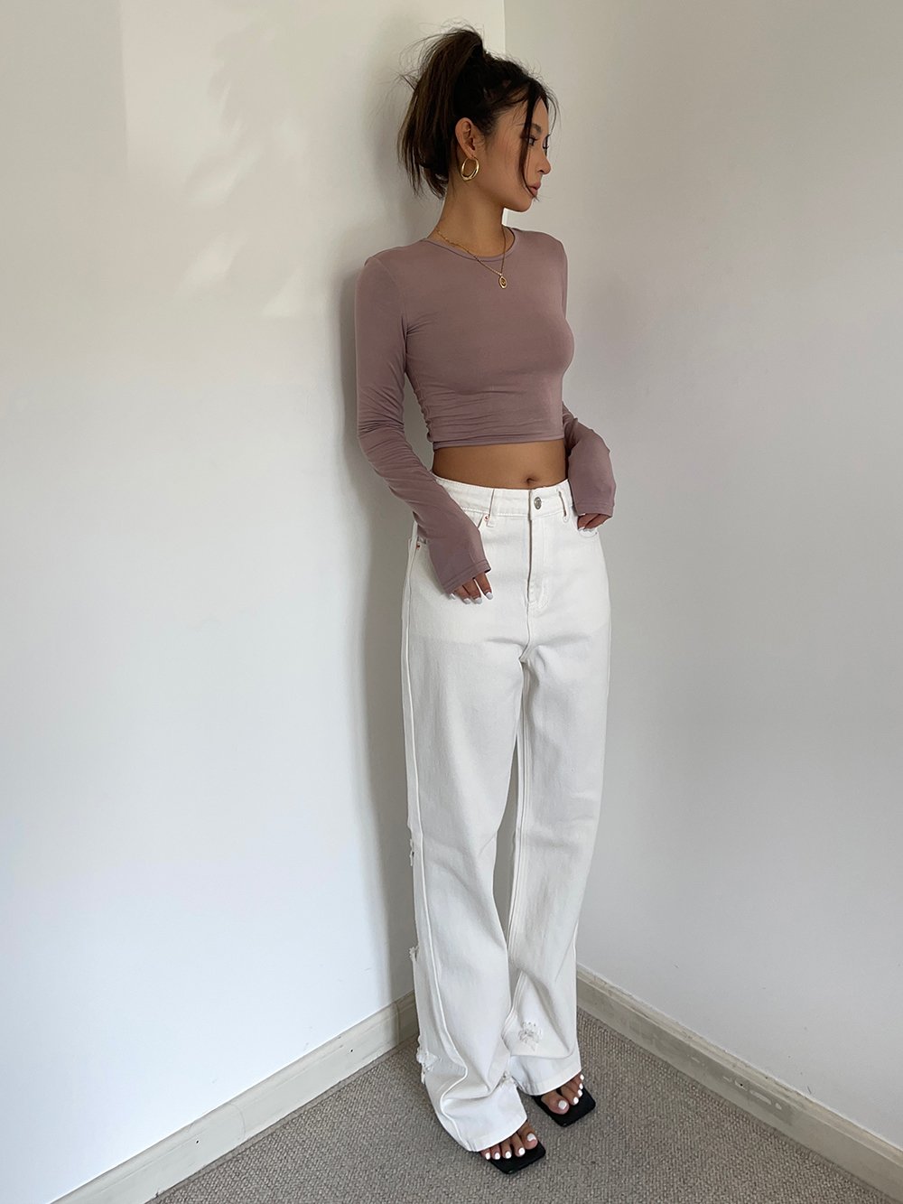 Wide Legs Jeans for Stylish Women
