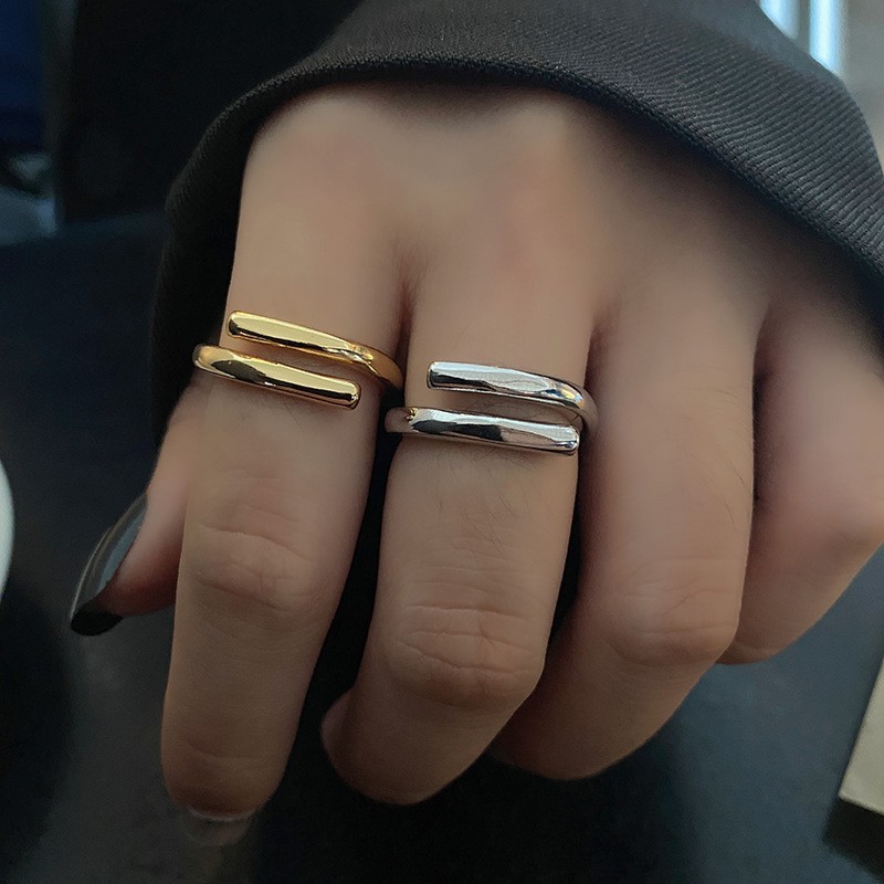 Elegant Line Metal Texture Ring - Silver