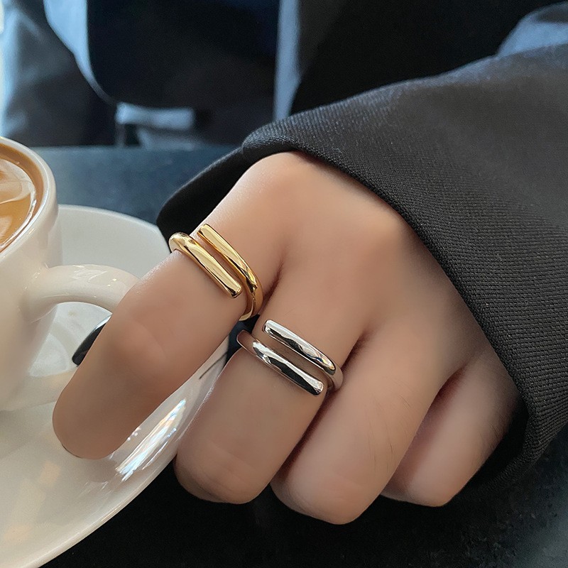 Elegant Line Metal Texture Ring - Retro Elements