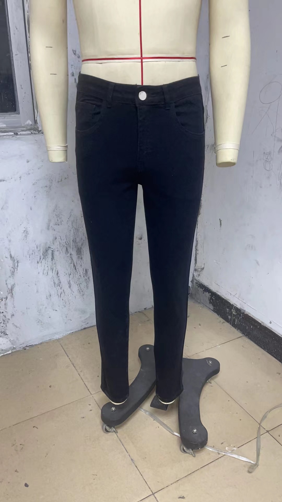 Men's Ripped Black Slim-fit High Waist Denim Trousers Image 6