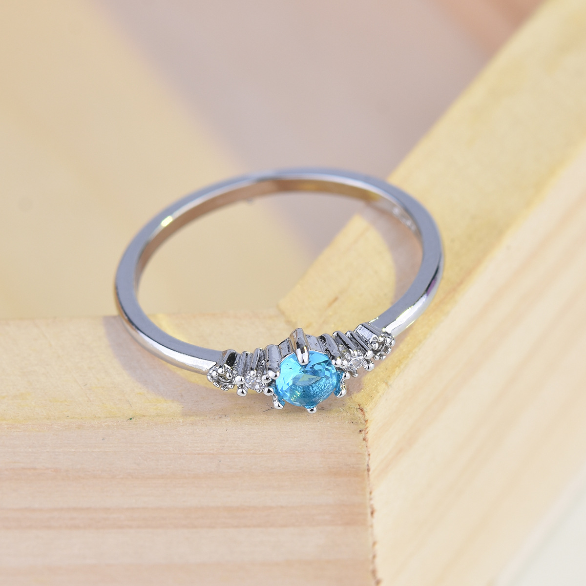 Aquamarine Ring Image 5