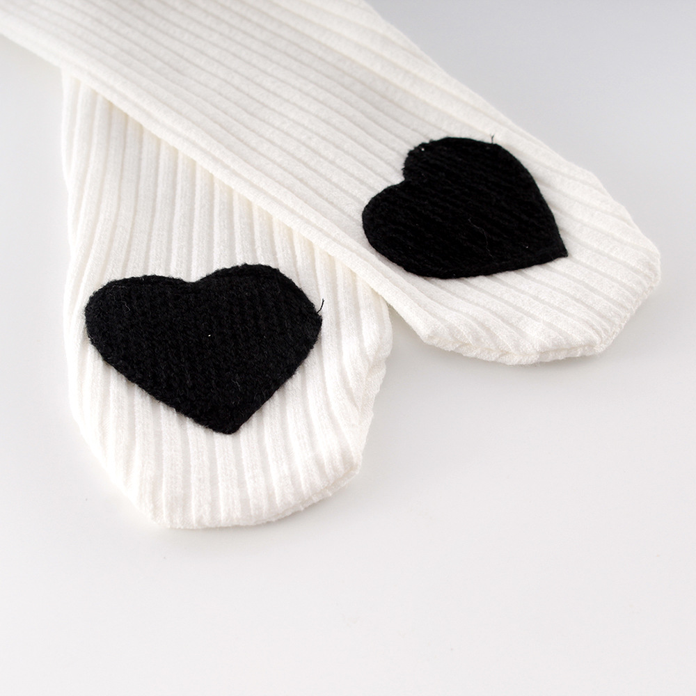 Cute Heart-shaped Leggings Image 2