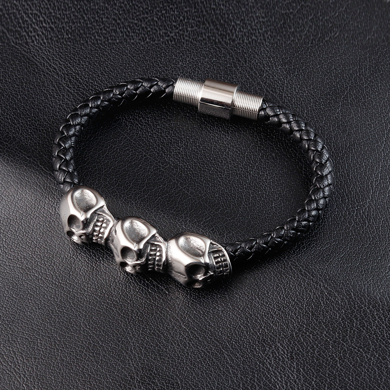 Men's Skull Bracelet Image 1