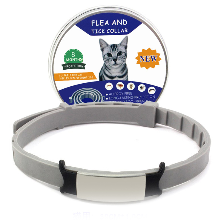 Flea Repellent Collar on Cat
