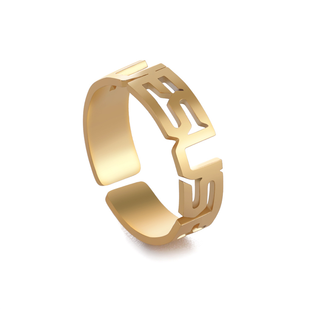 Elegant Ring in Gold