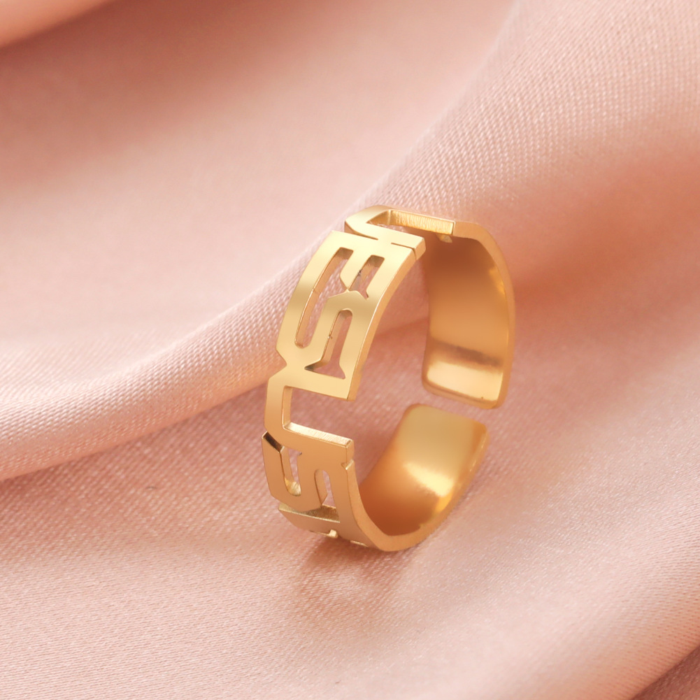 Adjustable Feature of Ring
