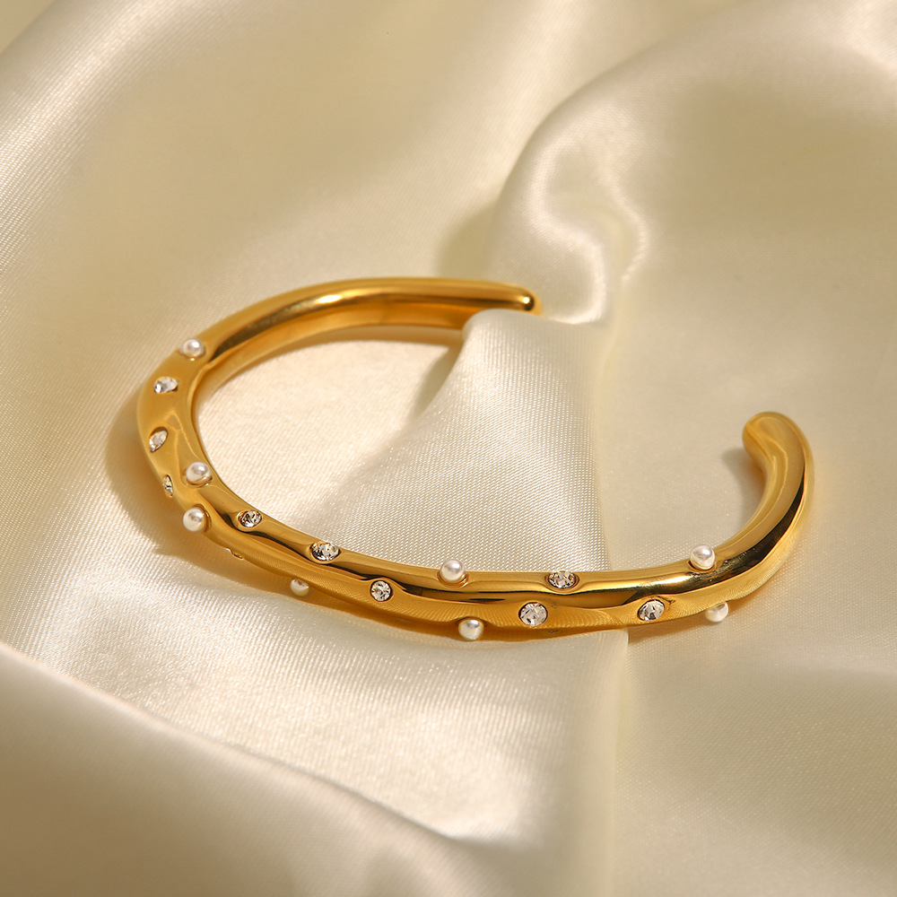 Corisande Gold Bangle Image 1