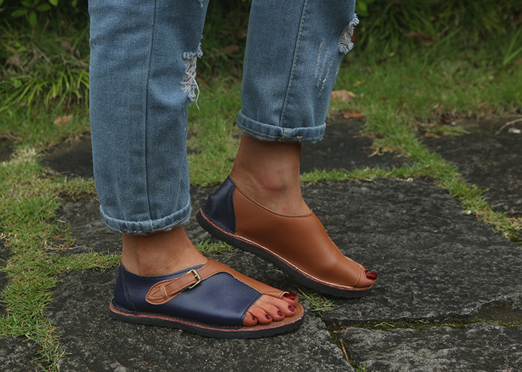 Flat Buckle Sandals