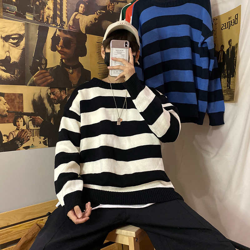 Sweater Image 7
