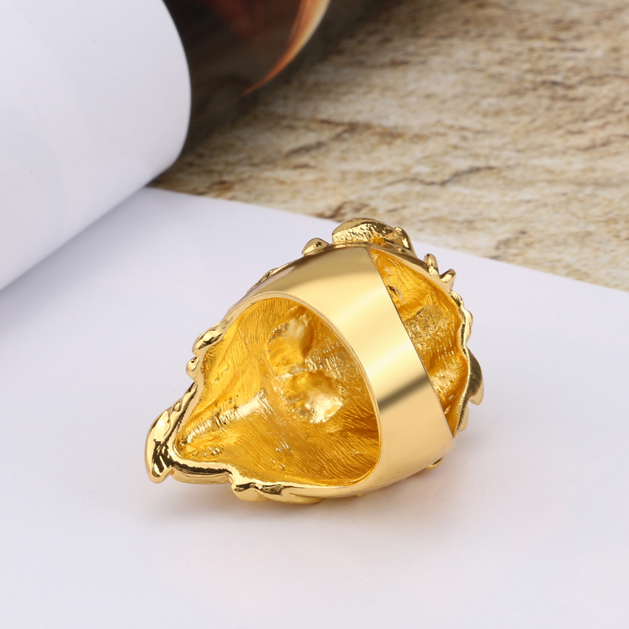 Golden Domineering Lion's Head Ring 5