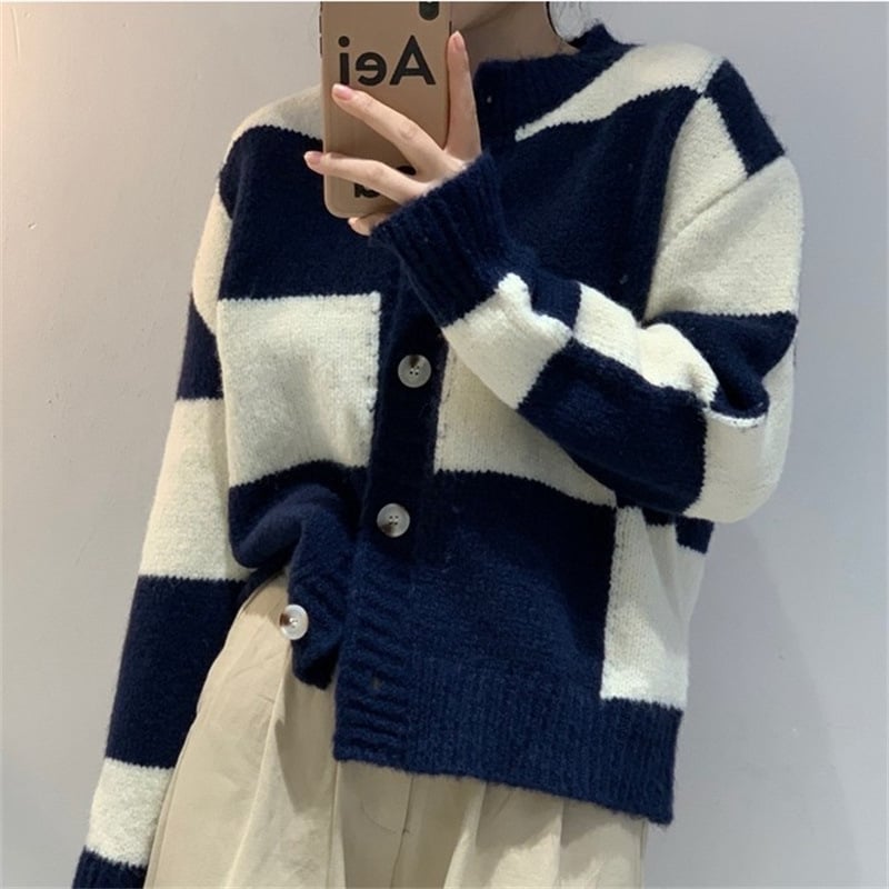 Women's Loose Check Sweater Coat - Image 1