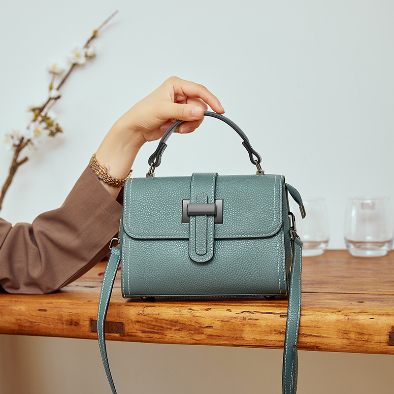 Crossbody Bag Image 5