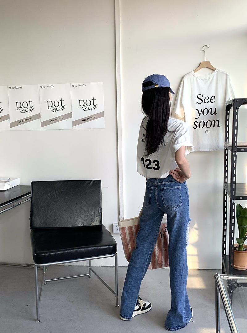 Casual Look with High Waist Slim Jeans