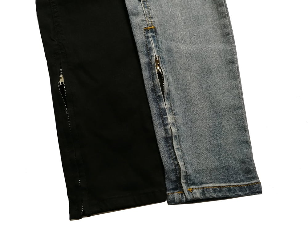 Trendy Big Ripped Jeans Image 4