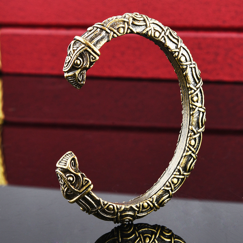 Viking Aoding Crow Head Bracelet Image 4