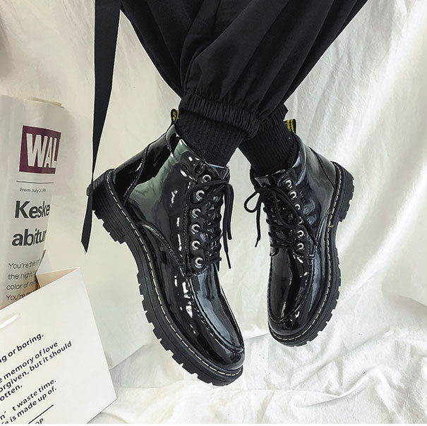 High-top Shoes Image 4