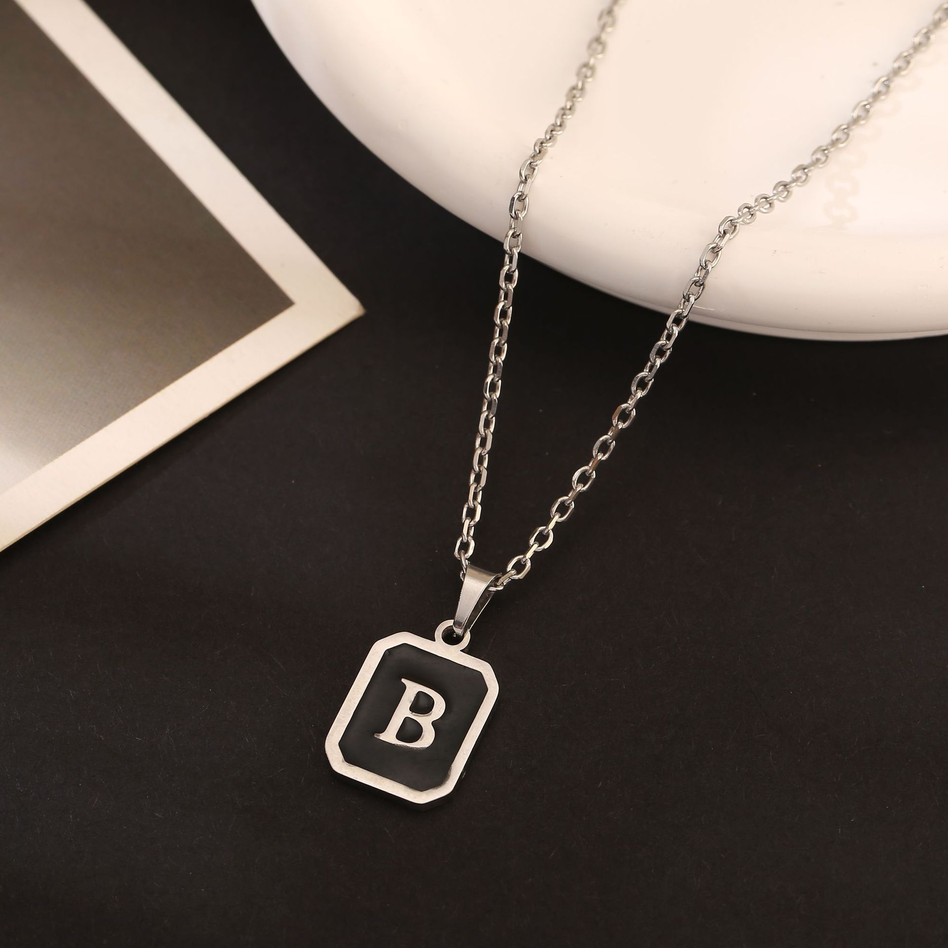 Necklace Image 9