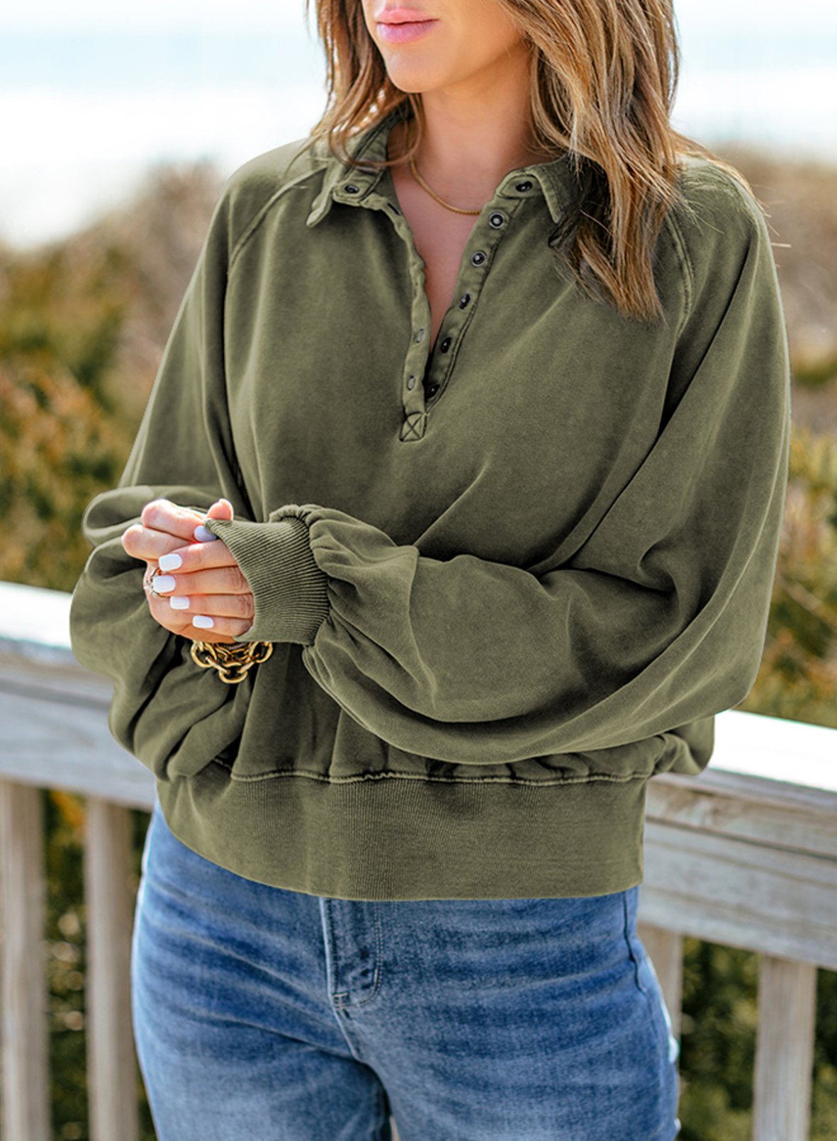 Blue-dyed V-neck Pullover Sweatshirt