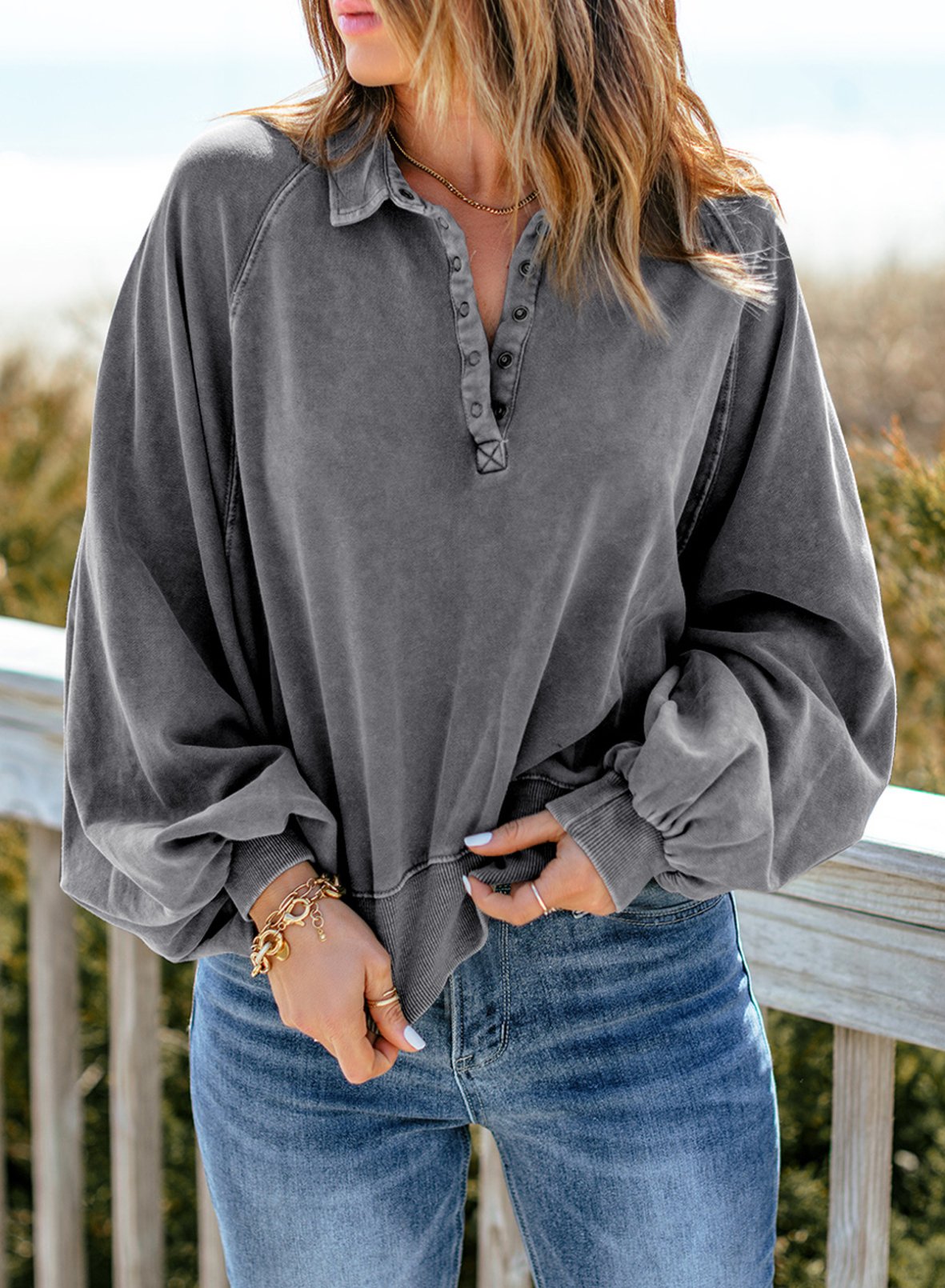 Blue-dyed V-neck Pullover Sweatshirt