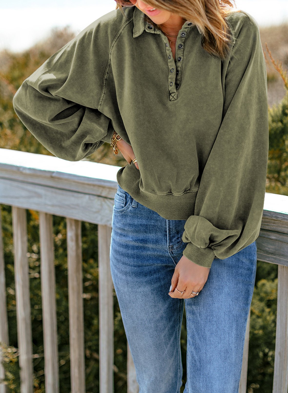 Blue-dyed V-neck Pullover Sweatshirt
