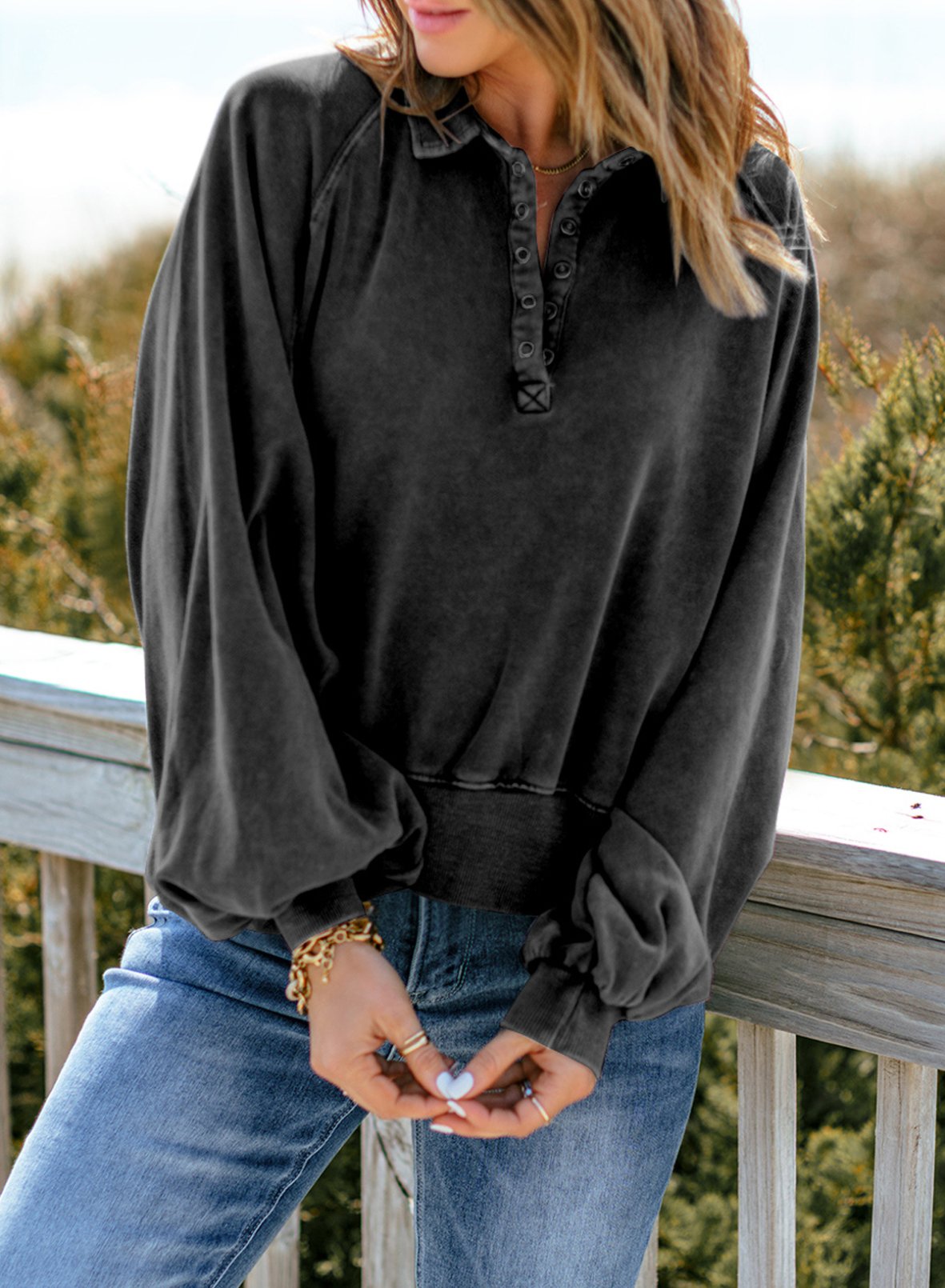 Blue-dyed V-neck Pullover Sweatshirt
