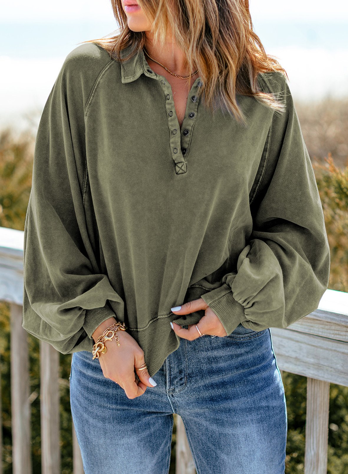 Blue-dyed V-neck Pullover Sweatshirt