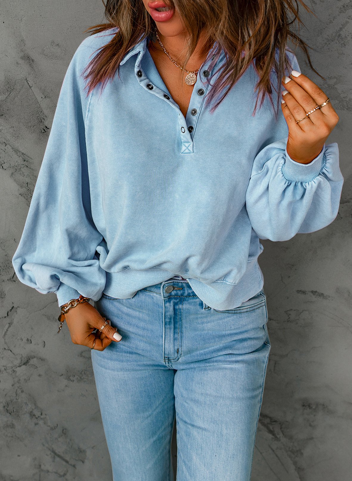 Blue-dyed V-neck Pullover Sweatshirt