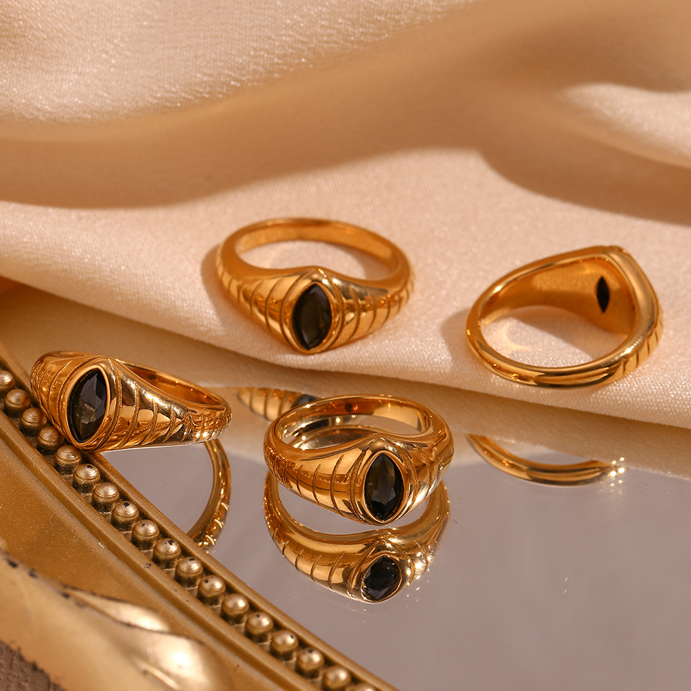 Vintage Ring 8