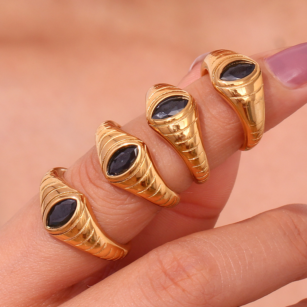 Vintage Ring 2