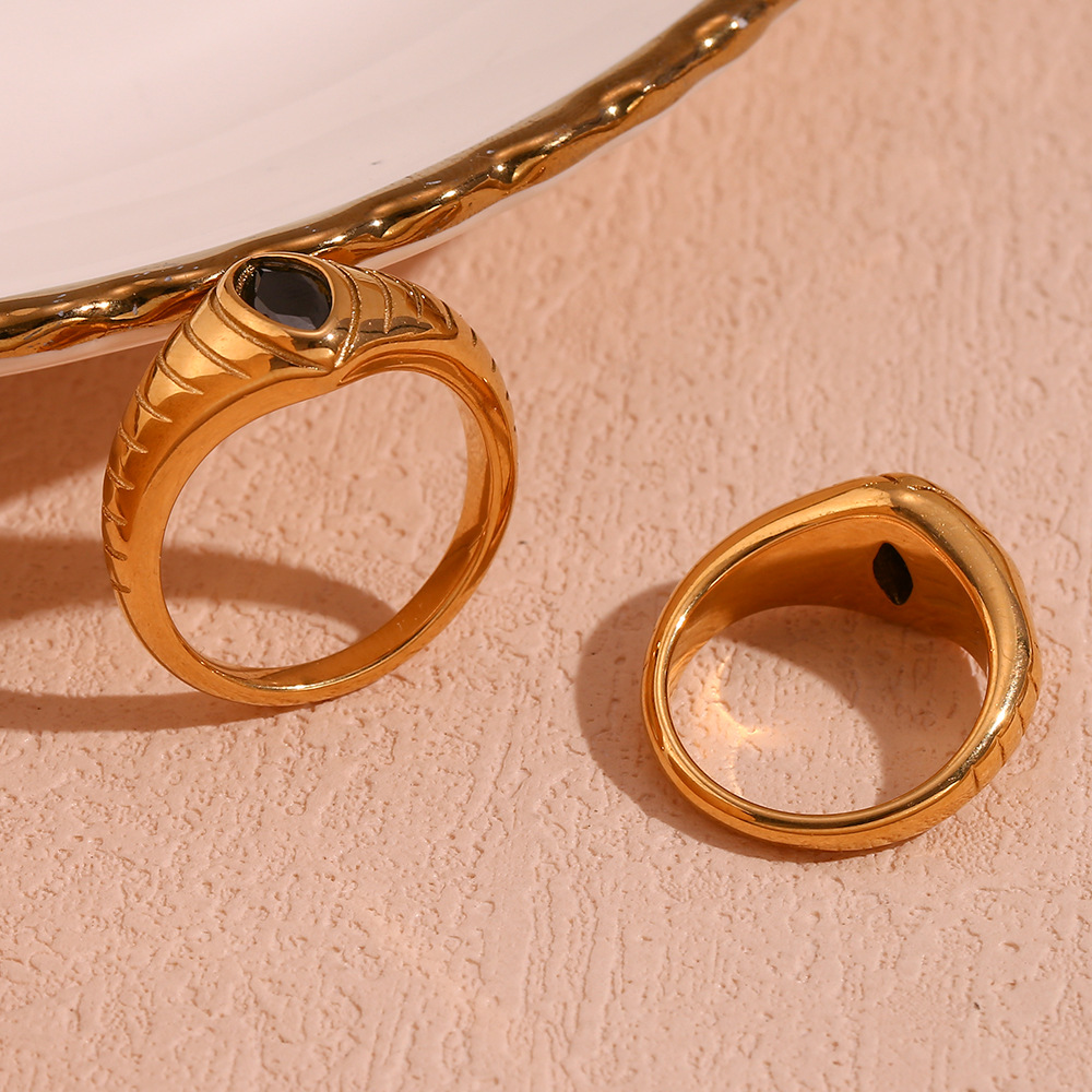 Vintage Ring 4