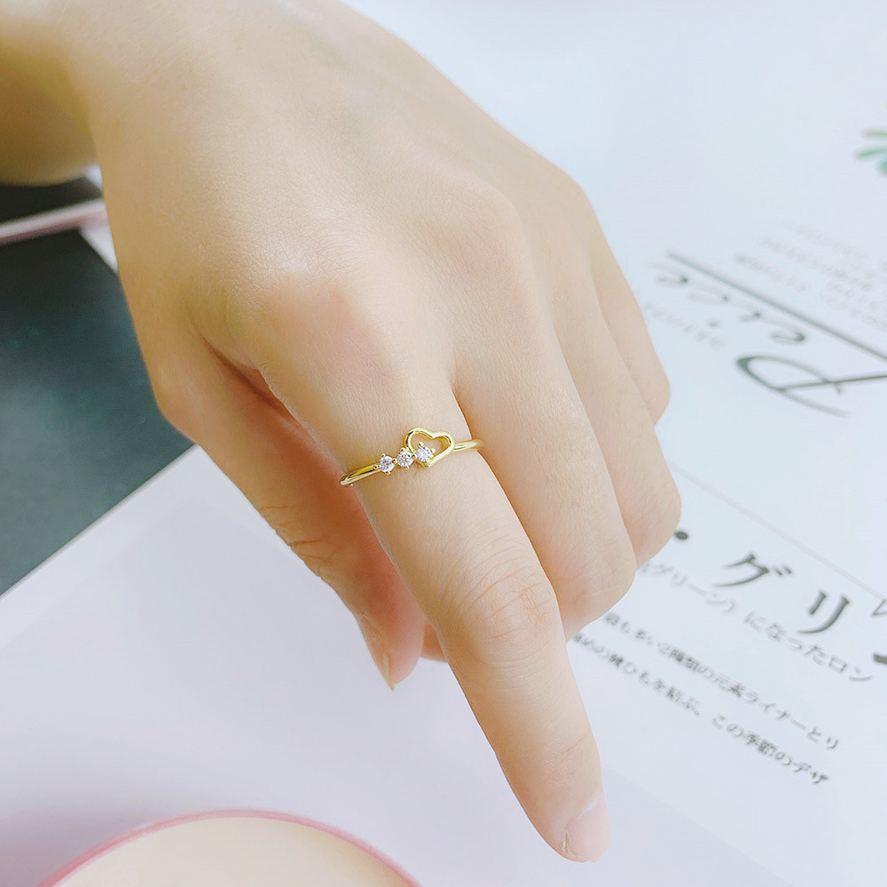 Heart-shaped Ring Image 6