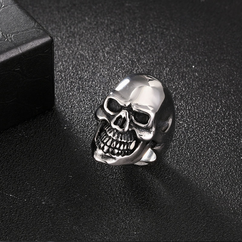 Men's Skull Ring 1
