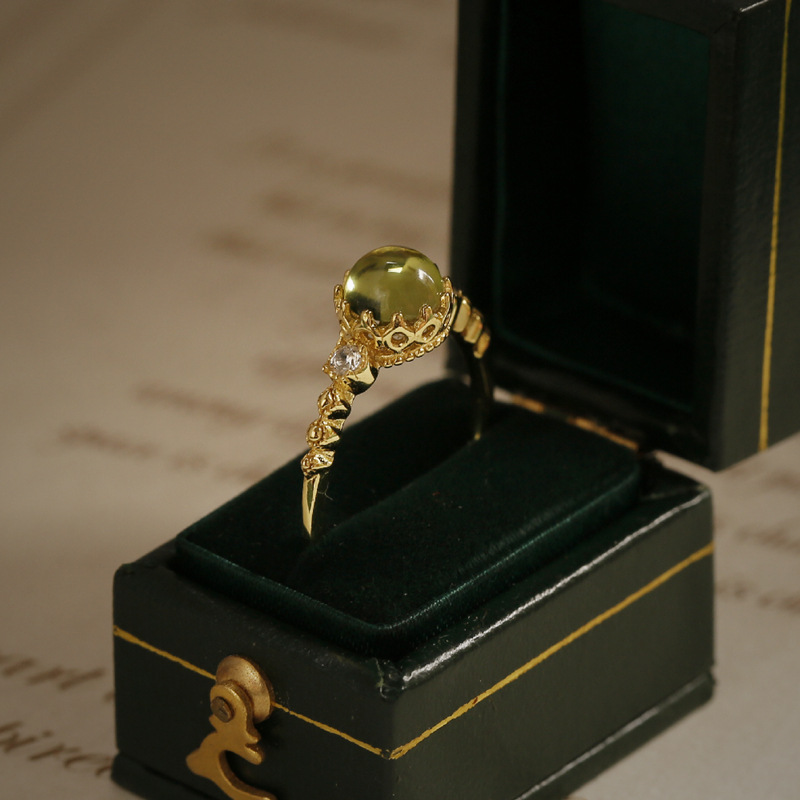 Women's Fashion Simple Vintage Temperament Ring - Olive Green 3