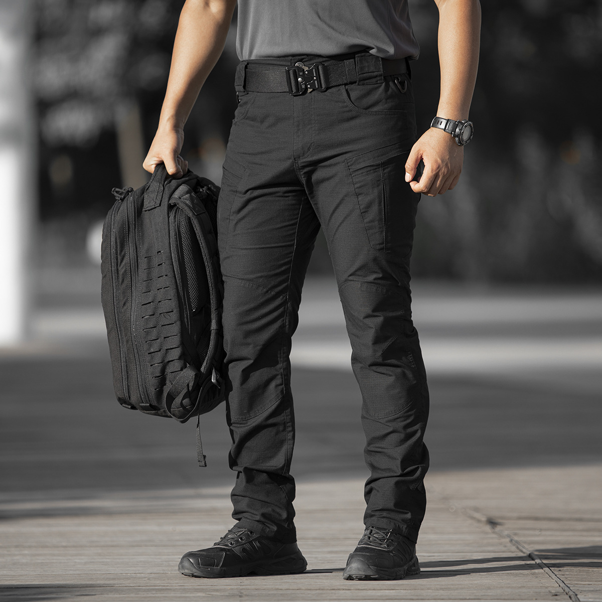 Multiple Pockets Feature