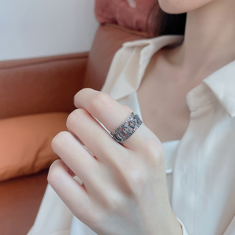 S925 Sterling Silver Wide Hollow Crown Ring Image 2