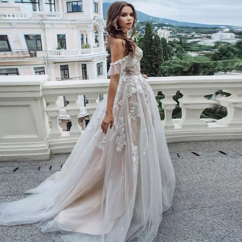 Lace Wedding Dress Detail