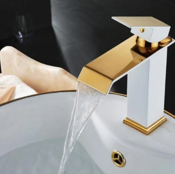 Basin Faucet Image 4