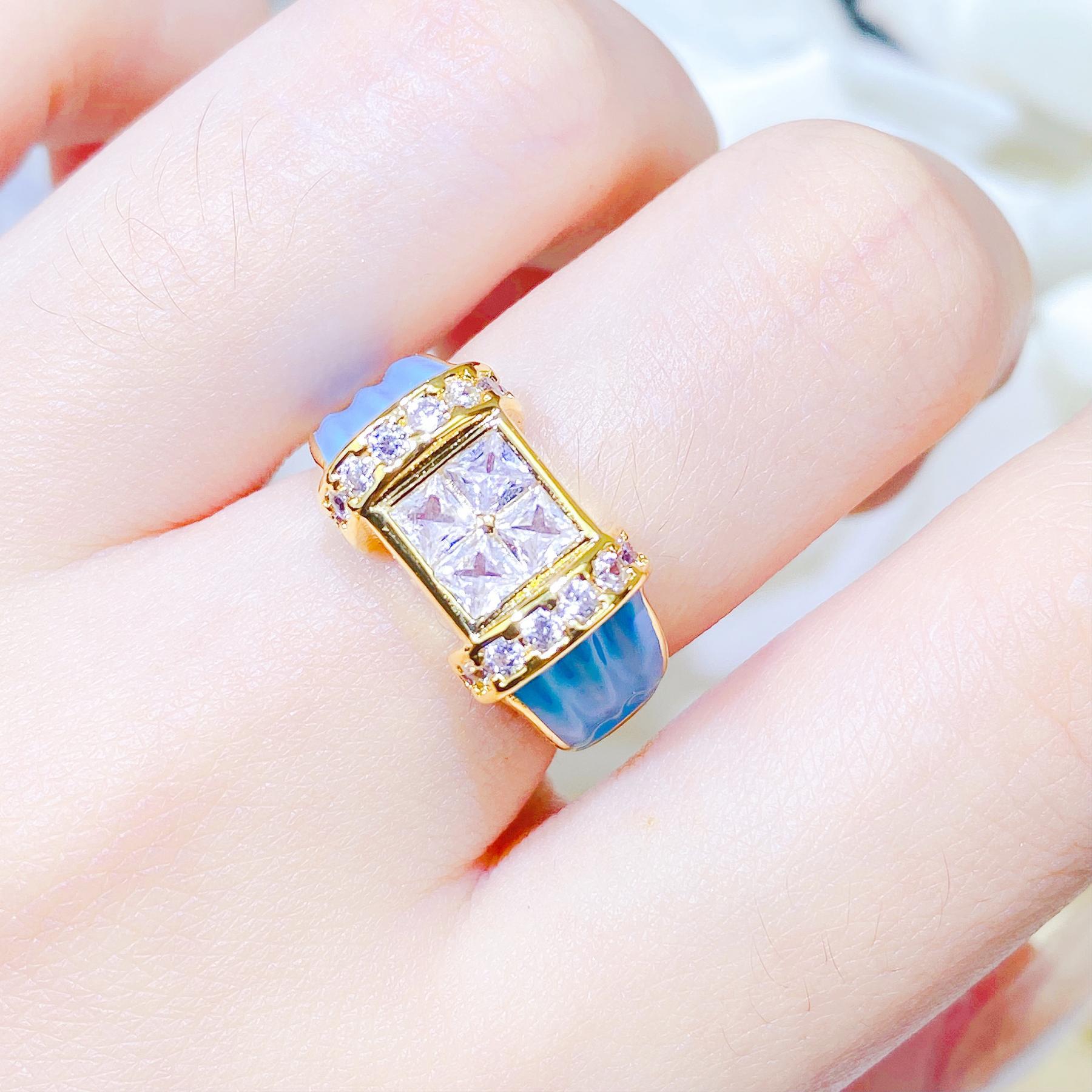 Women's Colored Drip Glaze Peach Heart Ring Image 3