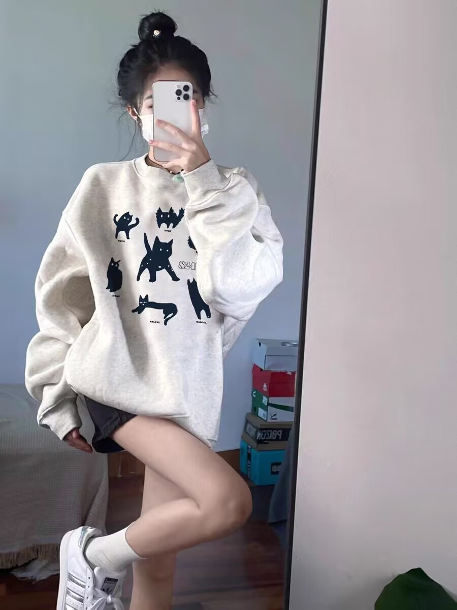 Sweater Image 5