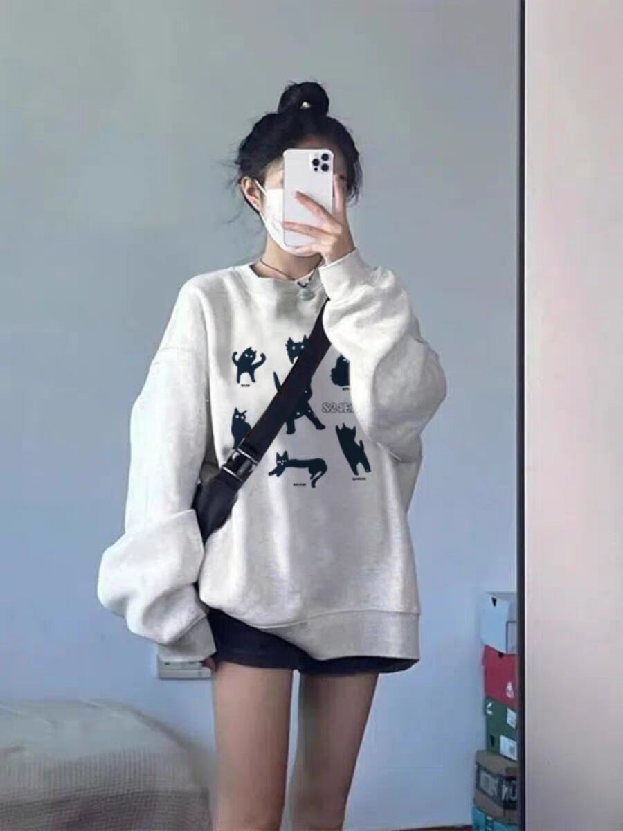 Sweater Image 2