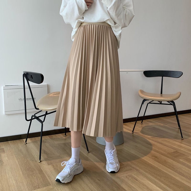 Pleated Skirt Image 6