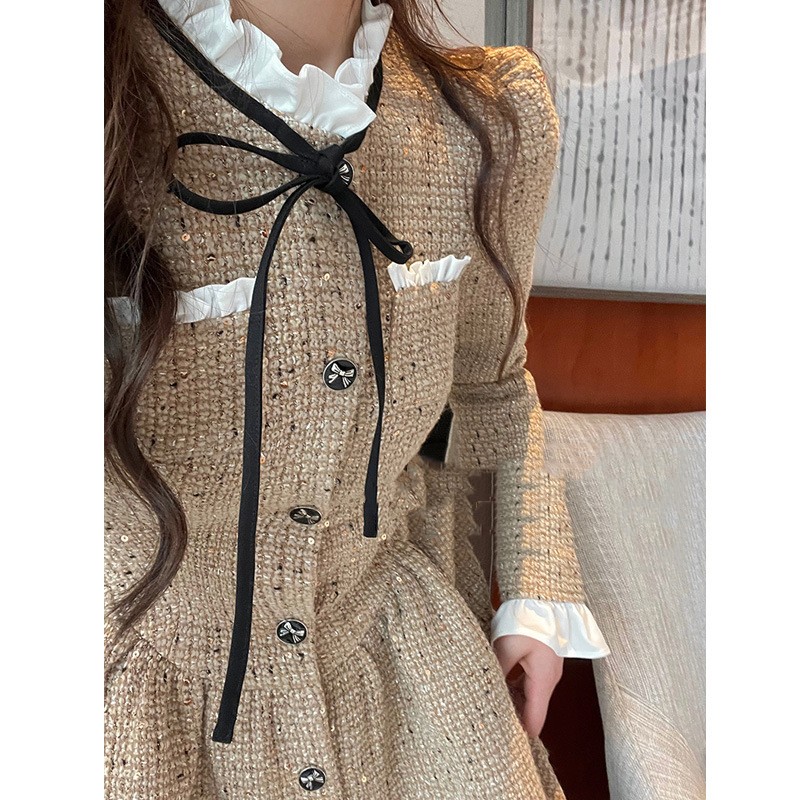 Wool Waist-closing Dress Style 3