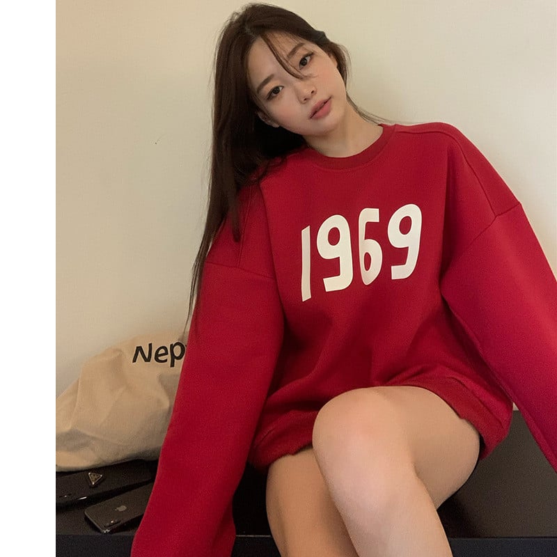 Fashionable sweater