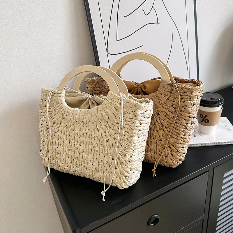 Women's Fashion Simple Handmade Straw Bag 1