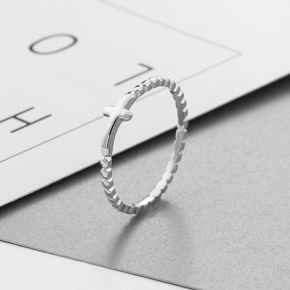 Elegant Socialite Cross Ring - Image 1