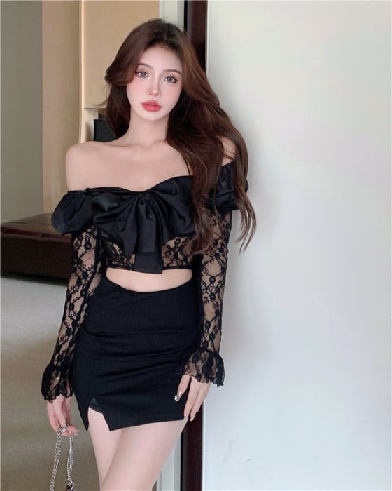 Square Neck Women's Short Bow Lace Stitching Shirt Image 5