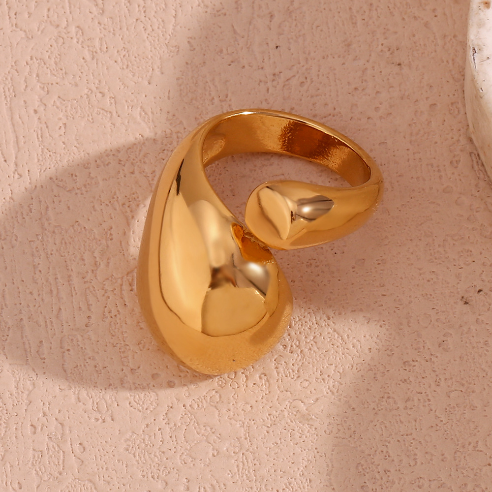 Rosie Gold Ring Image 3