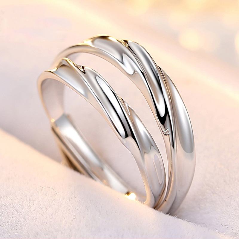 Mobius Strip Couple Ring Image 4