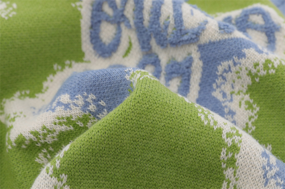 Sweater Image 9