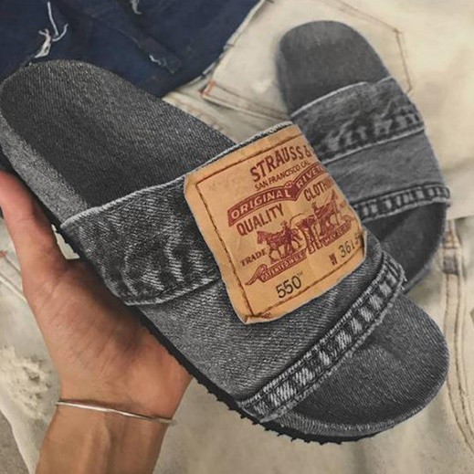 Sandals Image 2
